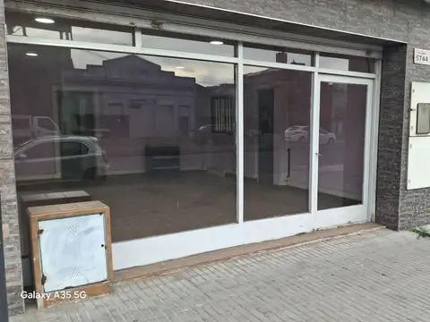 Galpon en Alquiler 100  mts Fondo