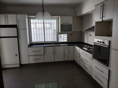 Casa en Venta en Versalles, USD 220.000