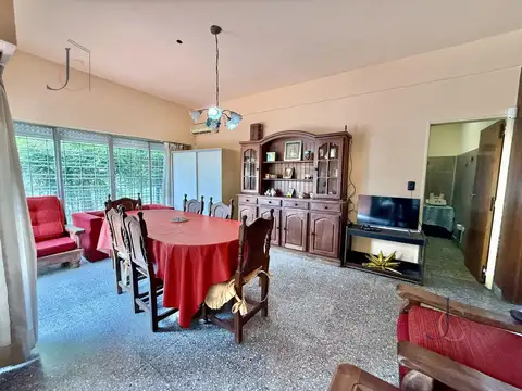 Depto Tipo Casa en Venta con 1 cocheras
