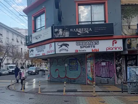 ALQUILER – EXCELENTE LOCAL COMERCIAL EN ESQUINA – MORÓN CENTRO