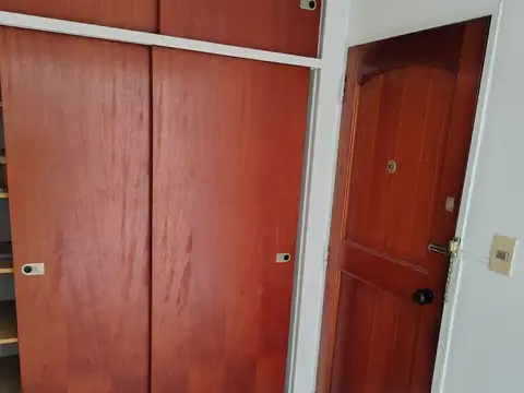 VENTA REAL OPORTUNIDAD Departamento 2 Ambientes con Cochera yBauleraenSan Isidro