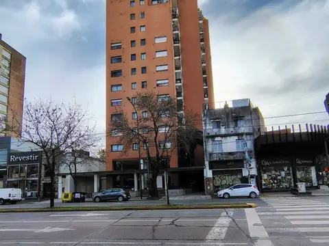 VENTA REAL OPORTUNIDAD Departamento 2 Ambientes con Cochera yBauleraenSan Isidro
