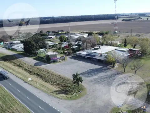 Oportunidad de Inversión en San Pedro sobre Ruta 9 - Con bajada oficial sobre RN9 I Casa con Pileta