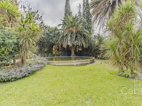 Venta de casa de 3 dormitorios, tipo casaquinta en La Plata