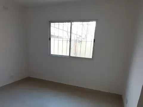 Departamento en Alquiler en Ituzaingo, $ 350.000