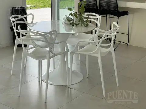 Casa en Venta al Este