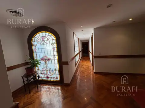 Oficina en Venta 100 años