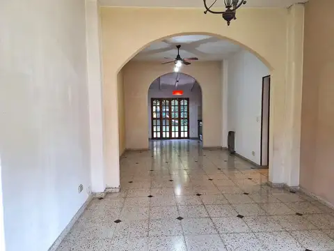 VENTA CASA 3 AMBIENTES ,CIUDADELA
