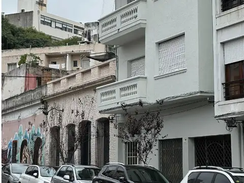 Local en Venta 75 años