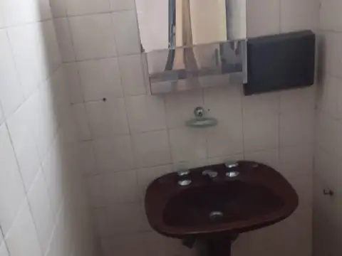 Local en Venta 40 años