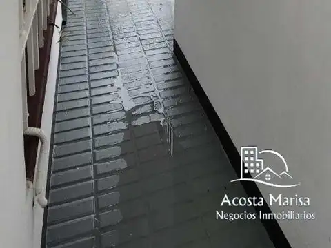 Casa 3 ambientes con 2 baños