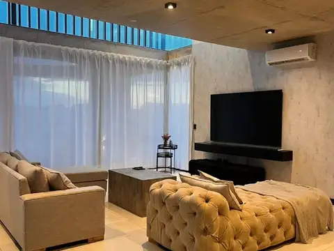 Casa en Alquiler en Terralagos, USD 6.500