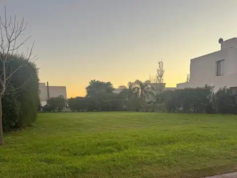 Terreno en Venta en San Sebastian, USD 280.000