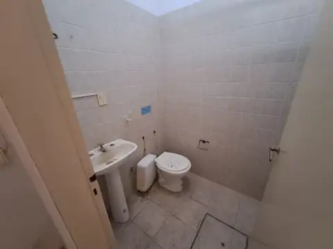 Local en Alquiler en Villa Constitución, $ 350.000