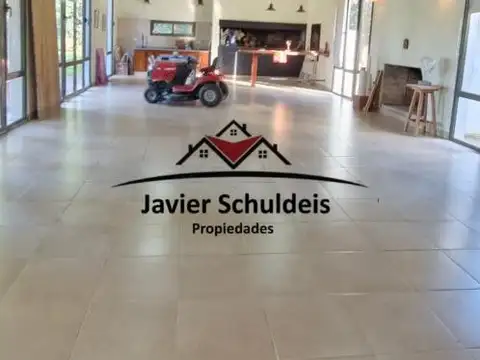 Campo en Venta con Alambrado