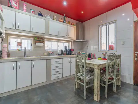Casa en Venta en Flores, USD 210.000