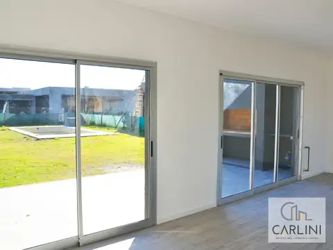 Casa 3 ambientes con 1 baño