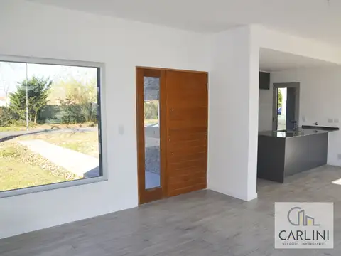 Casa en Venta en Roldan, USD 220.000