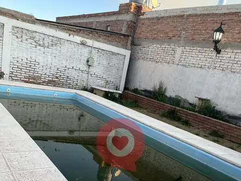 Casa en Venta con 1 cochera