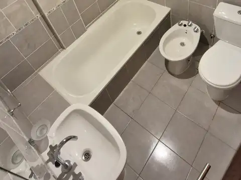 Tres Arroyos 3500, Piso PB