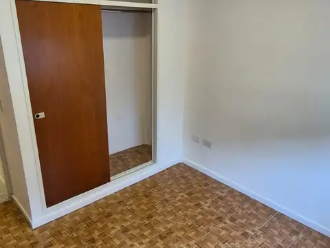 Depto Tipo Casa en Alquiler de 2 ambientes