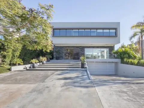 Casa al Rio amoblada en alquiler y venta en Albanueva al 100