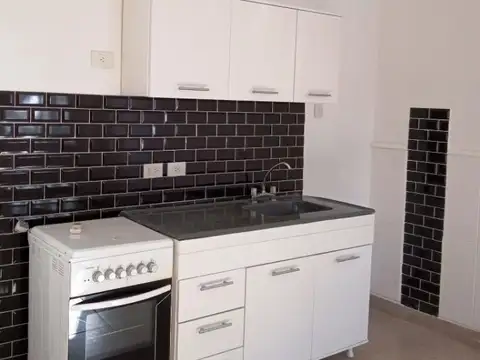 Jacinto Diaz 400 , Piso PB