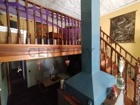 VENTA Casa 5 ambientes en Haedo Norte! (Apto Profesional)