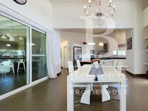 Casa 3 ambientes con 3 baños