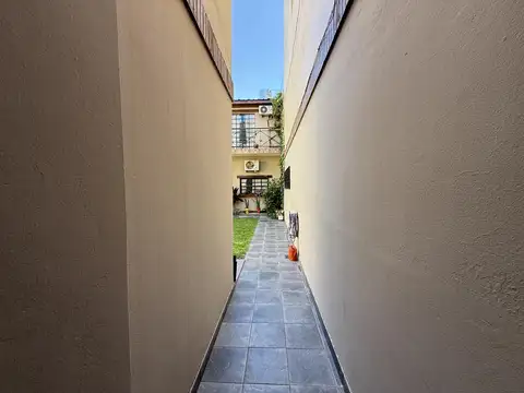 Depto Tipo Casa 6 ambientes con 3 baños