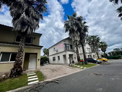 Casa Dúplex  en Venta en Boulevard del Sol, Pilar, G.B.A. Zona Norte
