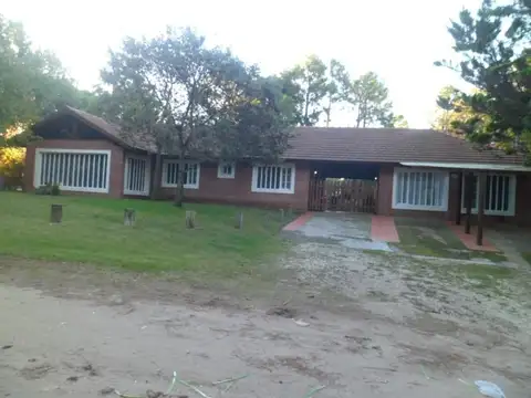 Casa en Venta con 1 cochera