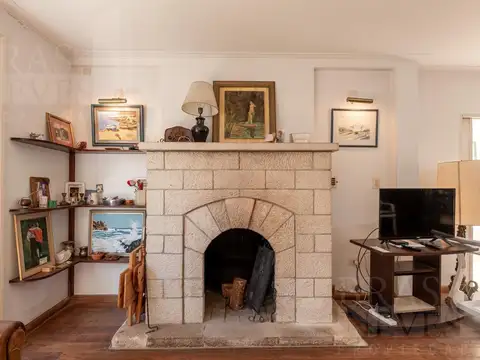 Casa 5 ambientes con 2 baños