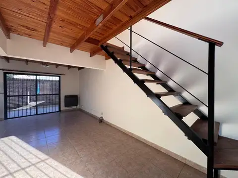 Almafuerte 828, Dpto. 4