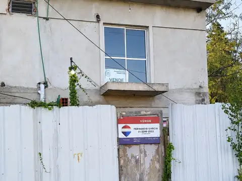 CASA 3 AMB VENTA CUARTEL V MORENO PERMUTA