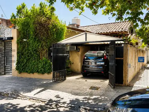 VENTA -PH 4 AMBIENTES CON COCHERA TECHADA JARDIN PATIO Y PARRILA - VILLA SARMIENTO