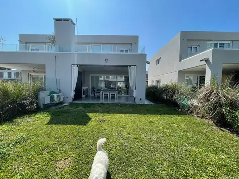 Departamento/ Townhouse en venta en La Calesa Pilará - URDAPILLETA PROPIEDADES