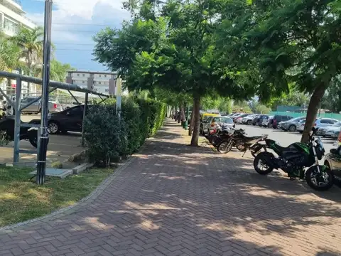 Avenida Del Caminante 100