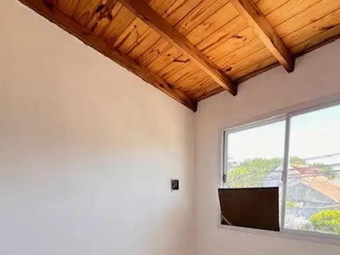 Depto Tipo Casa en Alquiler de 2 dormitorios