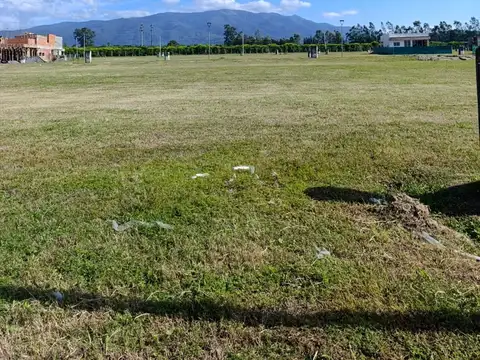 Terreno en venta country Labradores 2