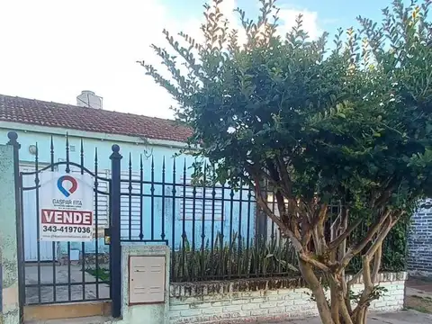 EN VENTA  CASA 2 DORM. - MUY BUENA ZONA, TRANQUILA.