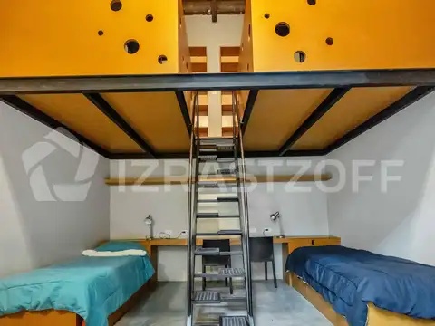 Depto Tipo Casa en Venta 80 años