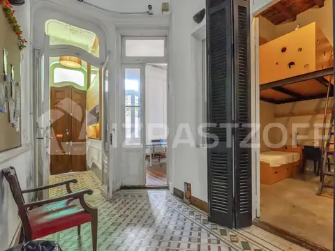 Depto Tipo Casa en Venta de 23 ambientes