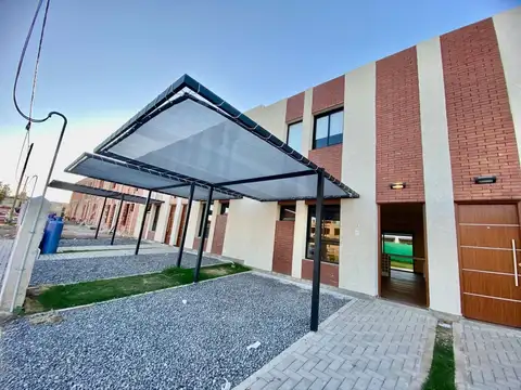 Casa 6 ambientes con 1 baño