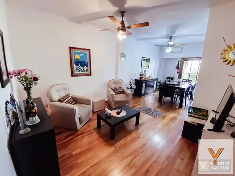 Departamento en venta -  2 dormitorios 1 baño - cochera - La Plata