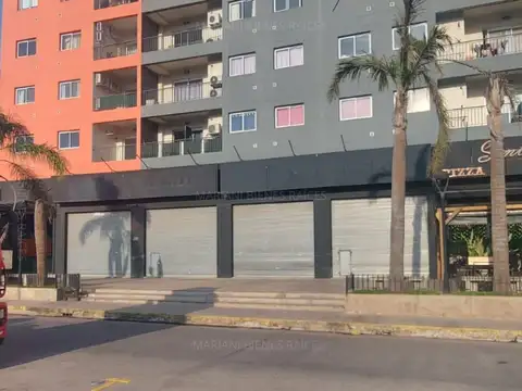 Local - Alquiler - Argentina, Ezeiza - ARRIBEÑOS 200