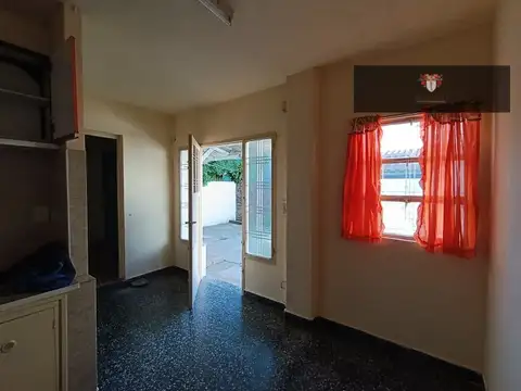 Depto Tipo Casa en Alquiler de 1 dormitorio