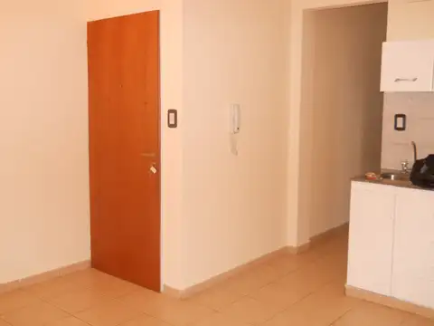 42 E/ 27 Y 28 1600
