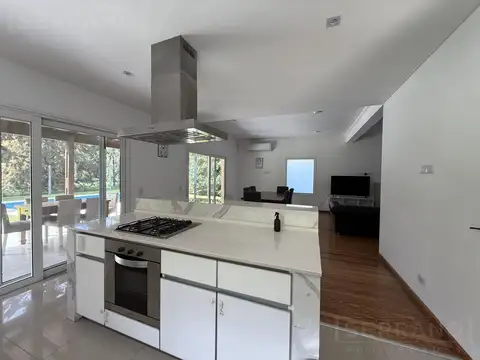 Venta casa 4 ambientes en Los Castaños, Nordelta