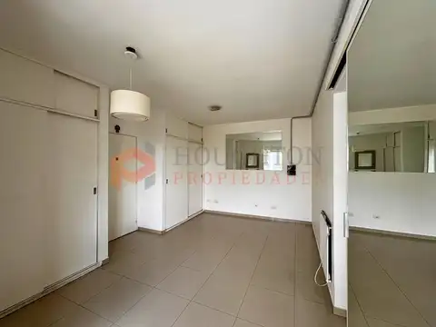 Departamento en Alquiler en Olivos Vías/Río, $ 650.000